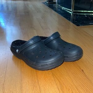 Black Classic Lined Croc Clog
